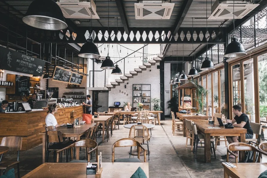 PLTS untuk restoran dan kafe