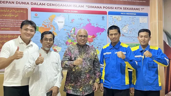 Foto bersama peserta dan pengurus Batch 2 Ufuk Hijau Academy