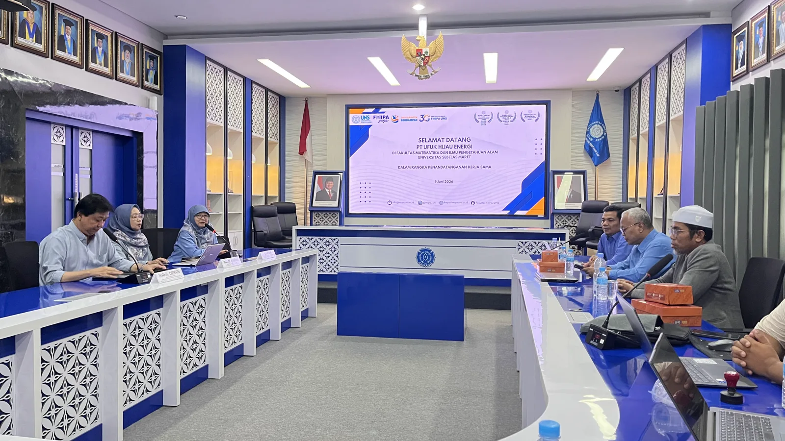 Jajaran PT Ufuk Hijau Energi dan UNS Surakarta